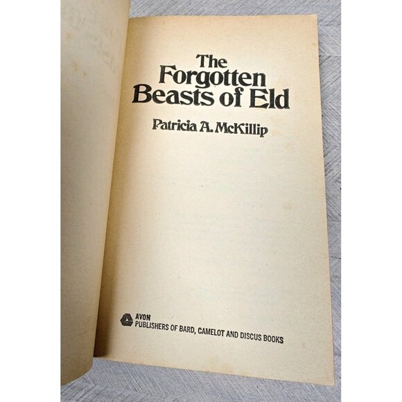 The Forgotten Beasts of Eld Patricia A. McKillip Paperback Avon 1974 Vintage - Picture 6 of 9